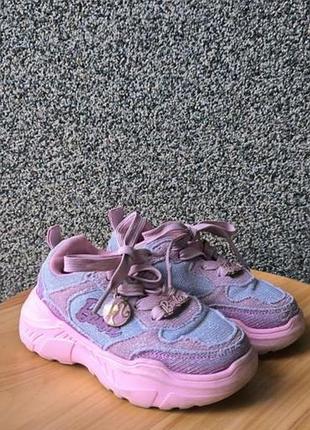 Кроссовки на девочку