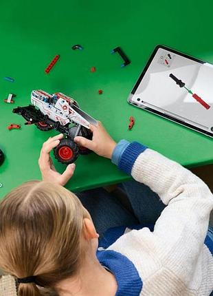 Конструктор lego technic monster jam thunderroarus з інерційним двигуном 232 деталі (42200) 9