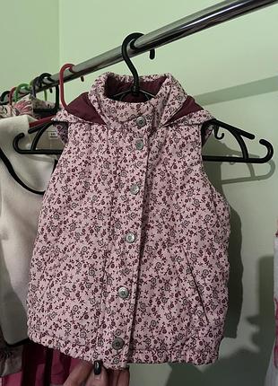 Двостороння жилетка gap з стильним принтом і капюшоном