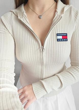 Свитер кофточка на замочке с патчем от tommy hilfiger, оригинал