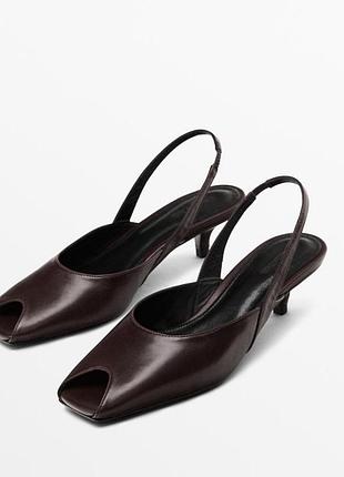 Шкіряні босоніжки massimo dutti