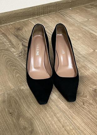 Чорні туфлі-човники  жіночі pollini (італія), натуральна замша, р 38