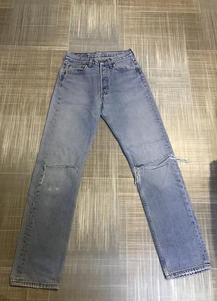 Levi’s💙 жіночий одяг /ніжно-блакитні джинси рвані💛28/xs/42
