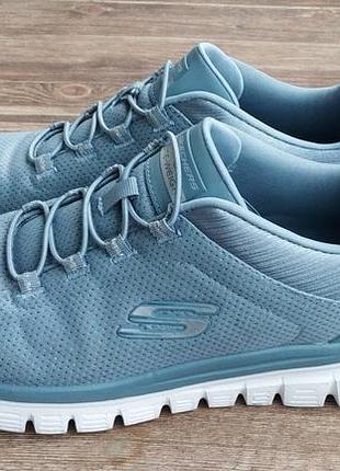 Кроссовки skechers. размер 39.