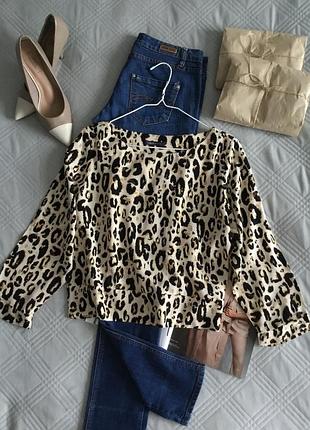 Стильна гарна блуза вільного крою в розмірі 16