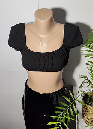 Как новый черный короткий топ s, можно на xs 🎀