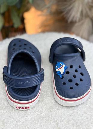 Шлепанцы crocs 2