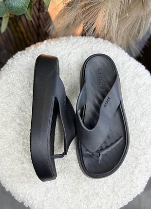 Вьетнамки crocs