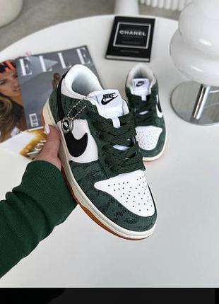 Nike dunk green snake