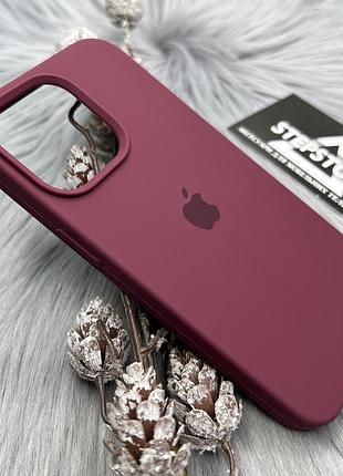 Чохол для iphone 15 pro max silicone case квадратний із мікрофіброю закритим низом силіконовий 22. бордовий (maroon)