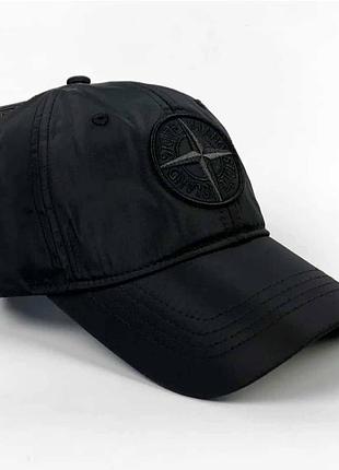Стильная кепка stone island