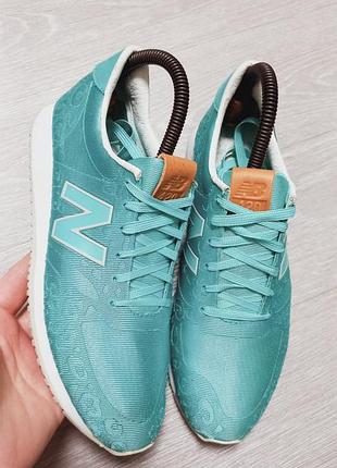Жіночі кросівки new balance
