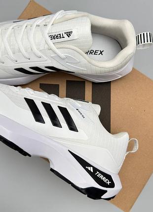 Adidas terrex white black 4