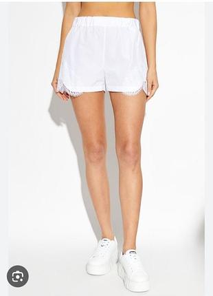 Легкие шорты летние