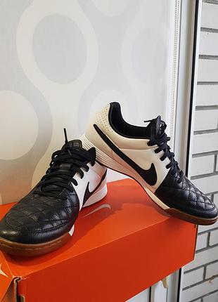 Шкіряні футзалки nike tiempo