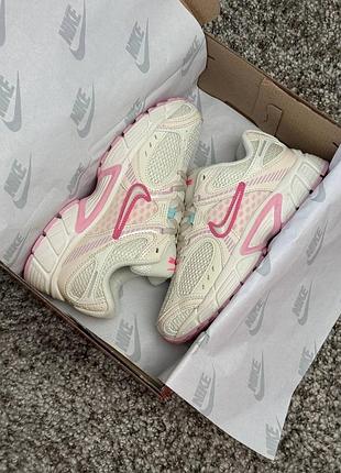 Жіночі кросівки nike v5 rnr beige pink
