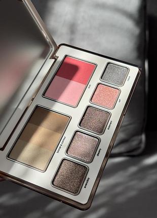 Универсальная палетка для лица и глаз natasha denona hy-per natural face palette 12.8 g