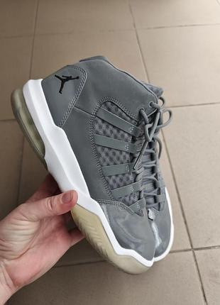 Шкіряні кросівки nike jordan