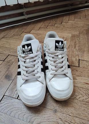 Кроссовки adidas оригинал