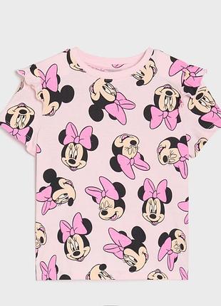 Нова футболка для дівчинки