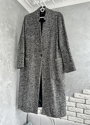 Пальто жіноче zara, розмір л, чорне в білу смужку, стан 3/5