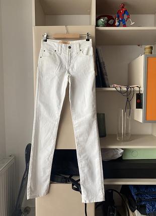 Белые джинсы straight fit john galliano не levi’s diesel acne studios