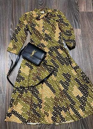 Сукня burberry в розмірі s