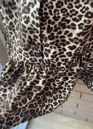 Брендове леопардове плаття з воланом внизу. одернитесь у подарунок !8 фото