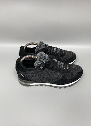 Жіночі кросівки skechers venus утеплені, в ідеальному стані, оригінал 38/24 см