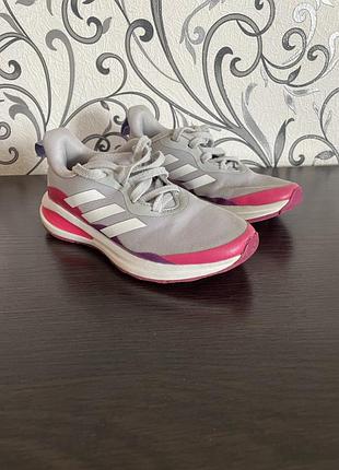 Кроссовки adidas