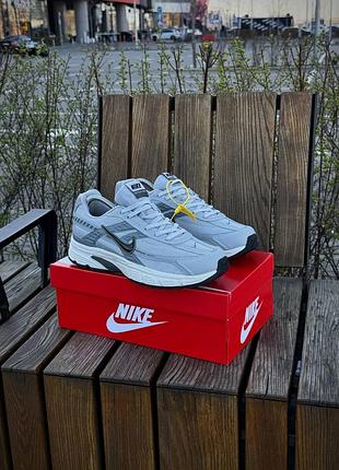 Nike initiator 7