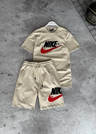 Стильний комплект футболка + шорти nike