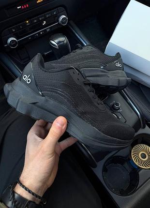 Кроссовки alo yoga runner black