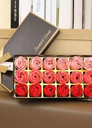 Розкішний подарунковий набір з мила у вигляді бутонів троянд. найкращий подарунок для дівчини. гарний подарунковий сувенір