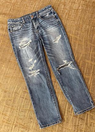 Жіночі джинси з потертостями boy crop