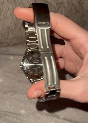Годинник casio