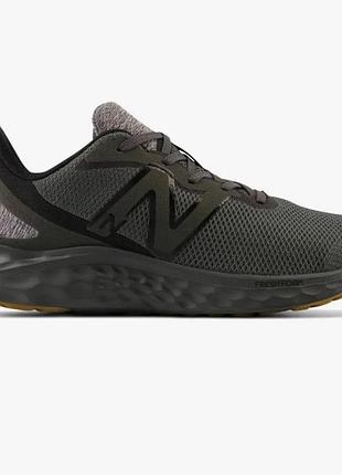 New balance нові кросівки