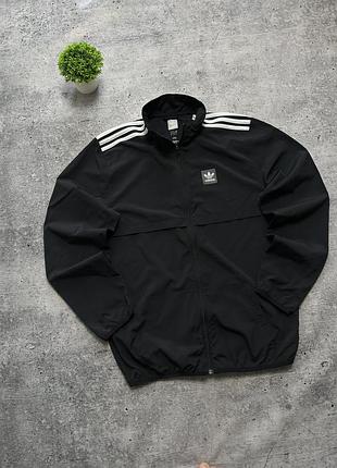 Чоловіча куртка/ вітровка adidas skateboarding nylon jacket