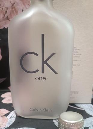 Calvin klein ck one пустий флакон 200 мл.
