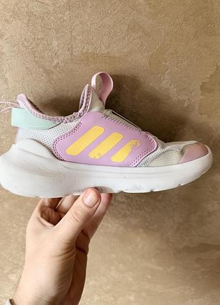 Дитячі кросівки на дівчину від adidas