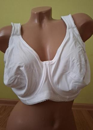 Бюстгальтер 85е