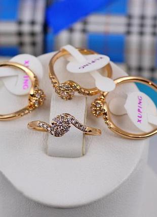 Кольцо xuping jewelry мячик в руках детское р 12 золотистое love-shopping