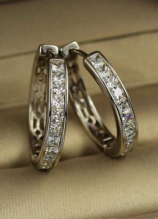 Серьги xuping jewelry дорожка из камешков с гладкими бортиками сзади дырочки 2 см серебристые love-shopping