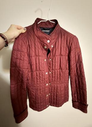 Жіноча куртка на tommy hilfiger розмір m