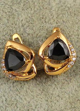Серьги xuping jewelry трикветр с черным камнем 1,4 см золотистые love-shopping