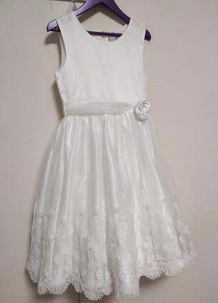 Платье нарядное