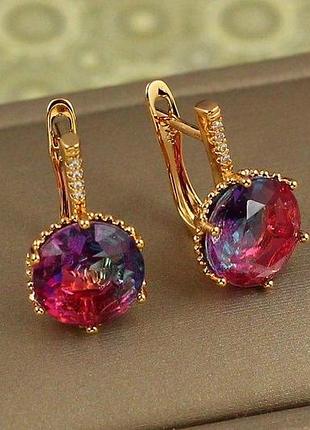 Серьги xuping jewelry с большим розово-голубым камнем шестигранная оправа 2 см золотистые love-shopping