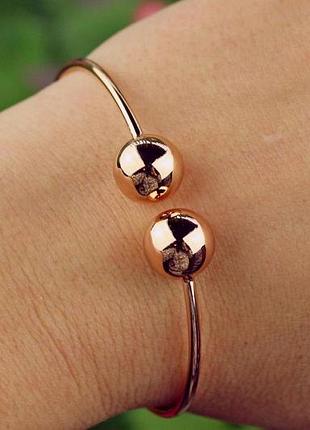 Браслет бэнгл xuping jewelry поцелуйчик золотые шарики 60 мм 12 мм на руку от 17см до19 см золотистый
