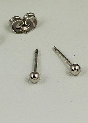 Серьги гвоздики xuping jewelry шарики 3 мм серебристые love-shopping