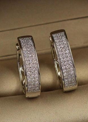 Серьги кольца хuping jewelry овальные с камнями три дорожки 2,2 см серебристые love-shopping